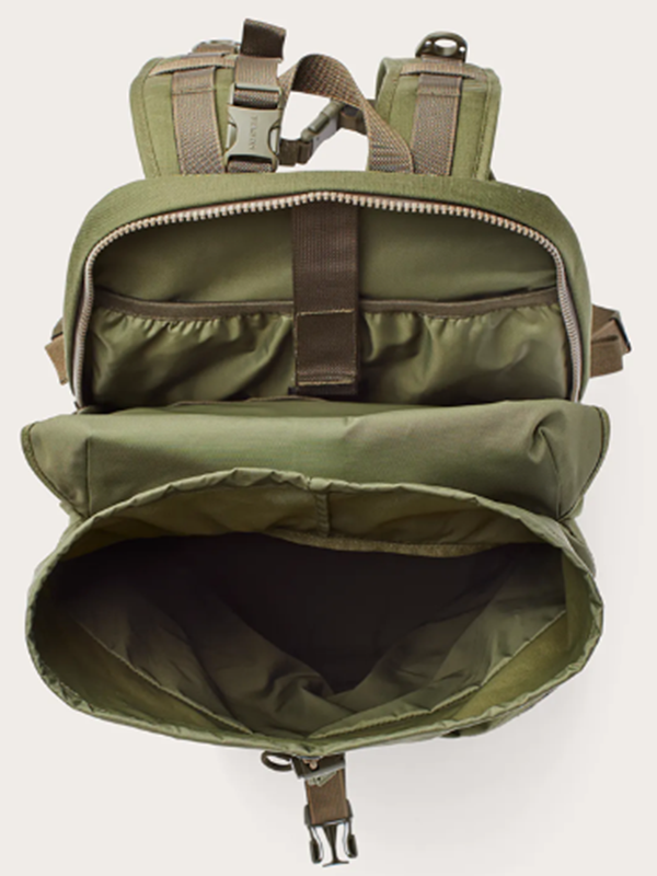 How to choose an outdoor bag1